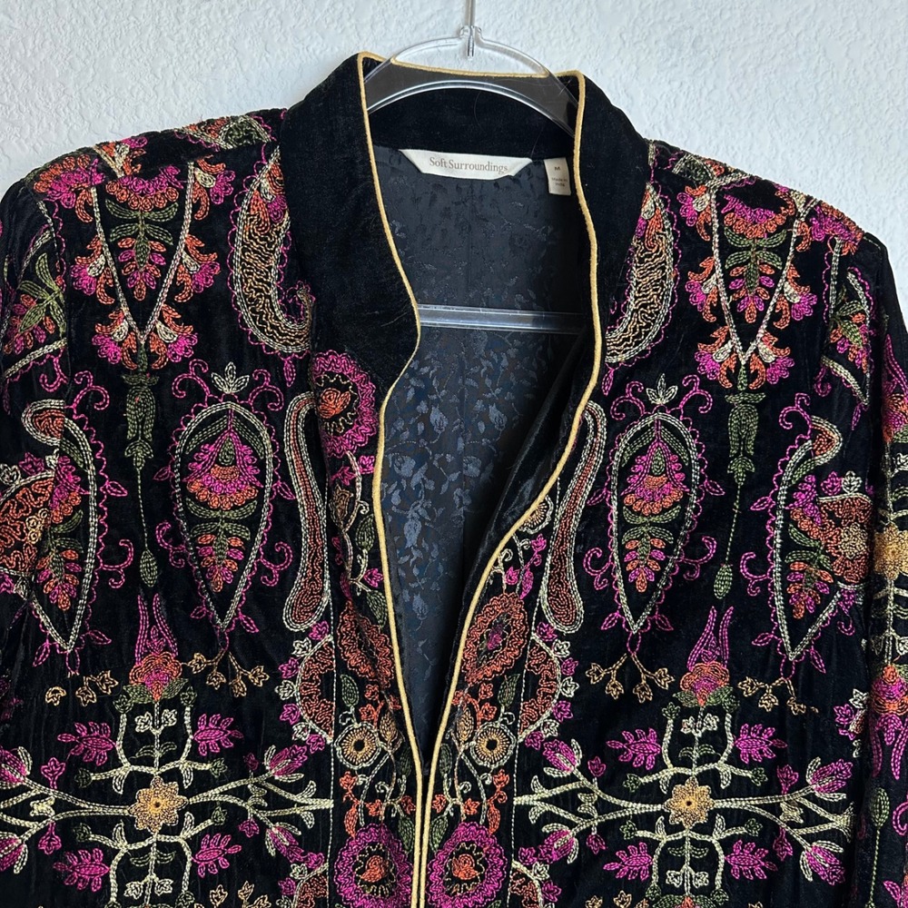 Soft Surroundings Black Veranasi Velvet Embroidered Paisley Jacket Womens Medium